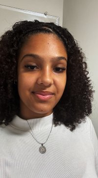 Foto da Sara na Recepção